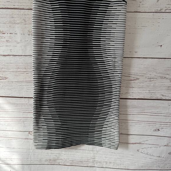 BCBGeneration Women's Striped Ribbed Stretch Bodycon Dress Size XS/S - Picture 3 of 9
